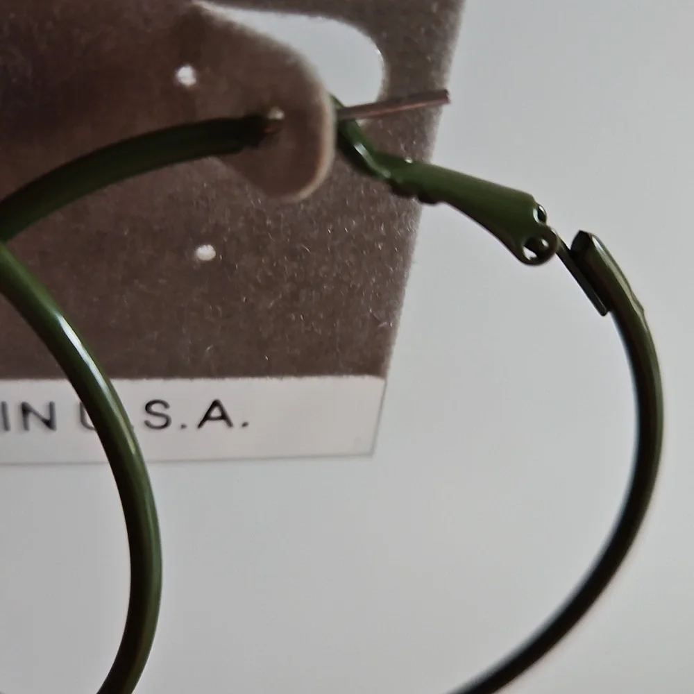 Dark Olive Green 2
